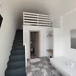 Village Fira (Santorini)