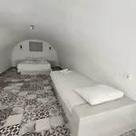Village Fira (Santorini)