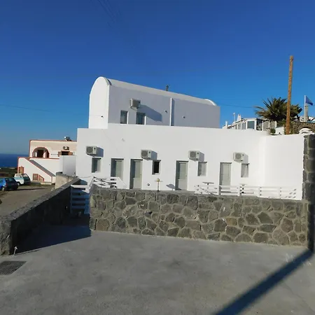 Village Fira (Santorini)